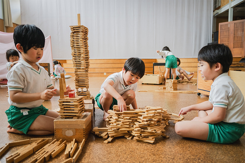 なおび幼稚園はいま大切なことを、いま育てていく幼稚園です。